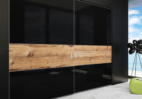 Дверь «Slim» с тонким профилем и скрытой направляющей для гардеробной